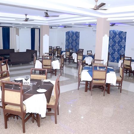 Hotel Pratap Regal バラトプル エクステリア 写真