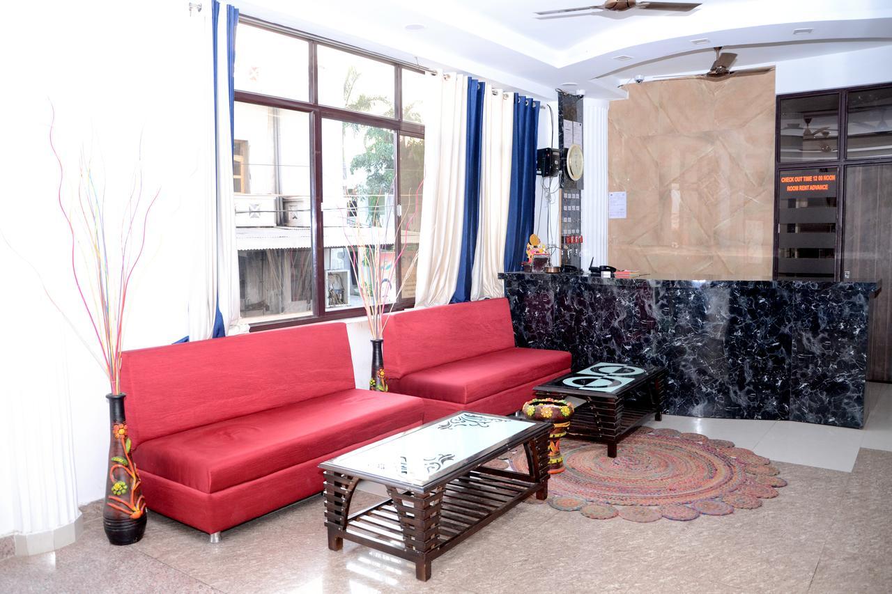 Hotel Pratap Regal バラトプル エクステリア 写真